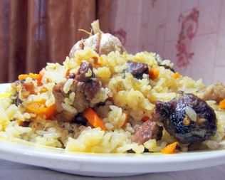 Плов из баранины в мультиварке