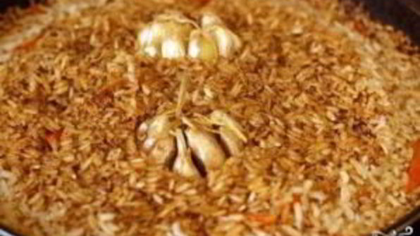 плов из бурого риса со свининой