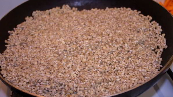 плов из перловки в мультиварке с мясом