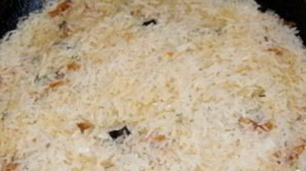 плов с черносливом и курагой