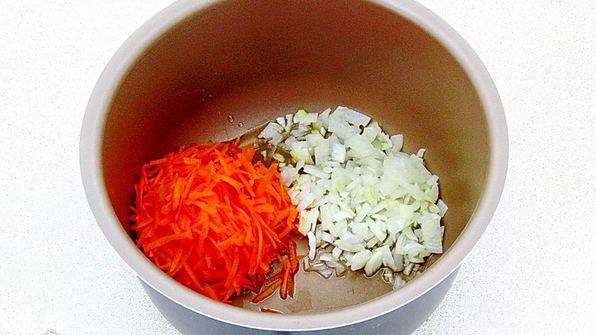 плов с фрикадельками в мультиварке