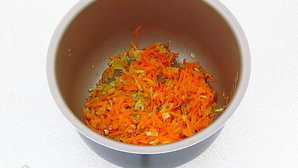 плов с фрикадельками в мультиварке