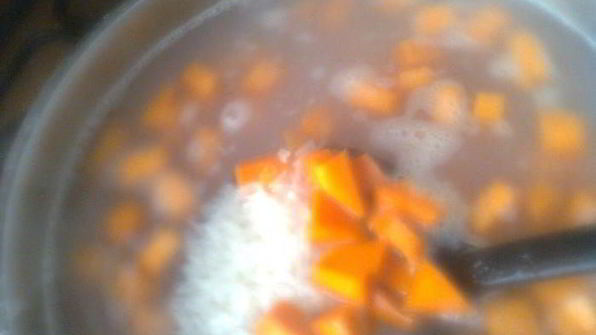 плов с тыквой , капченой рыбой и гранатом