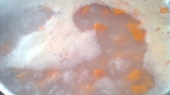 плов с тыквой , капченой рыбой и гранатом