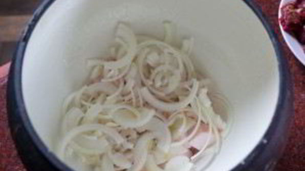 плов в чугунке в духовке