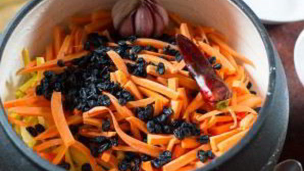 плов в чугунке в духовке