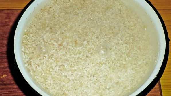 плов в кастрюле со свининой