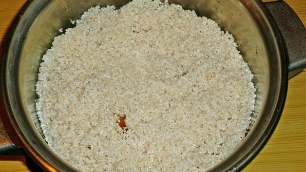 плов в кастрюле со свининой