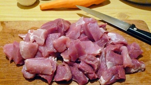 плов в кастрюле со свининой