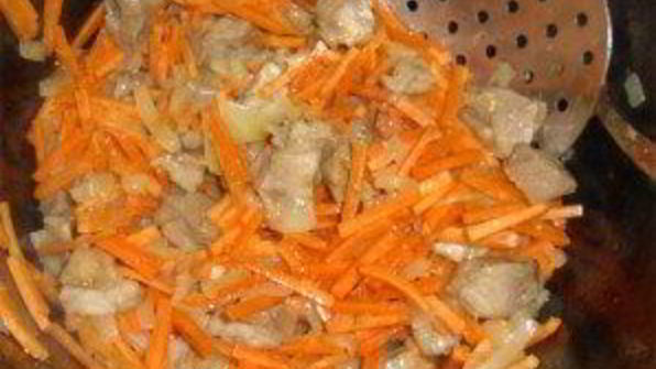 рассыпчатый плов из свинины