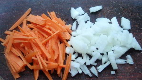 гороховое рагу с копченым сыром без мяса