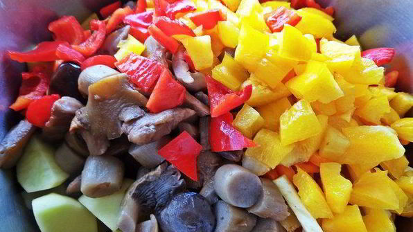 грибное рагу с овощами