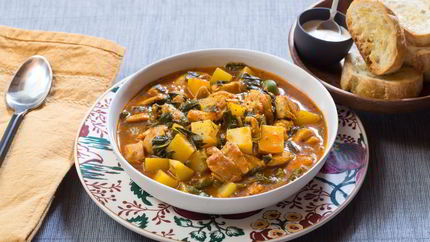 Картофельное рагу с курицей