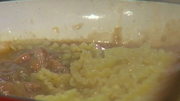 макароны с рагу из кролика