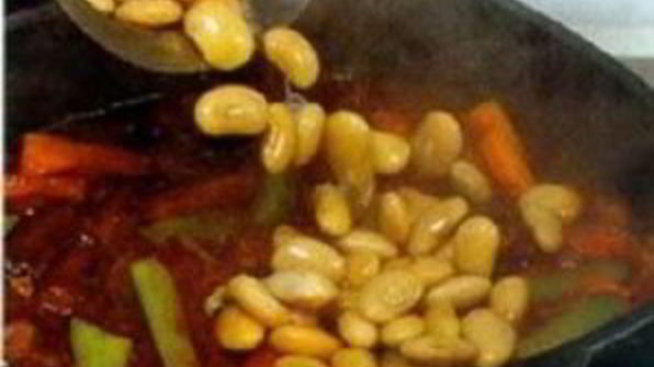 марокканское рагу с колбасками