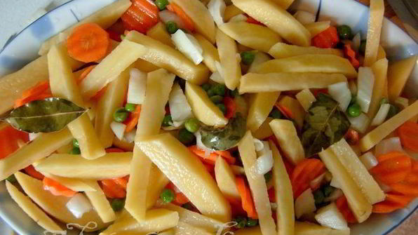 овощное рагу под белым соусом аллеманд