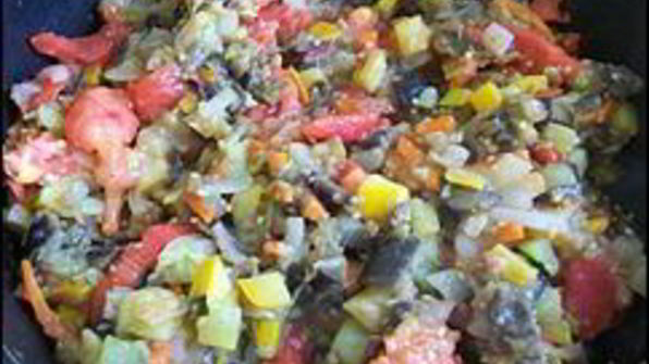 овощное рагу с баклажанами и кабачками