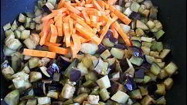 овощное рагу с баклажанами и кабачками