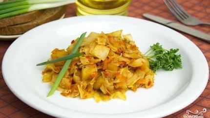 Овощное рагу с картофелем и капустой