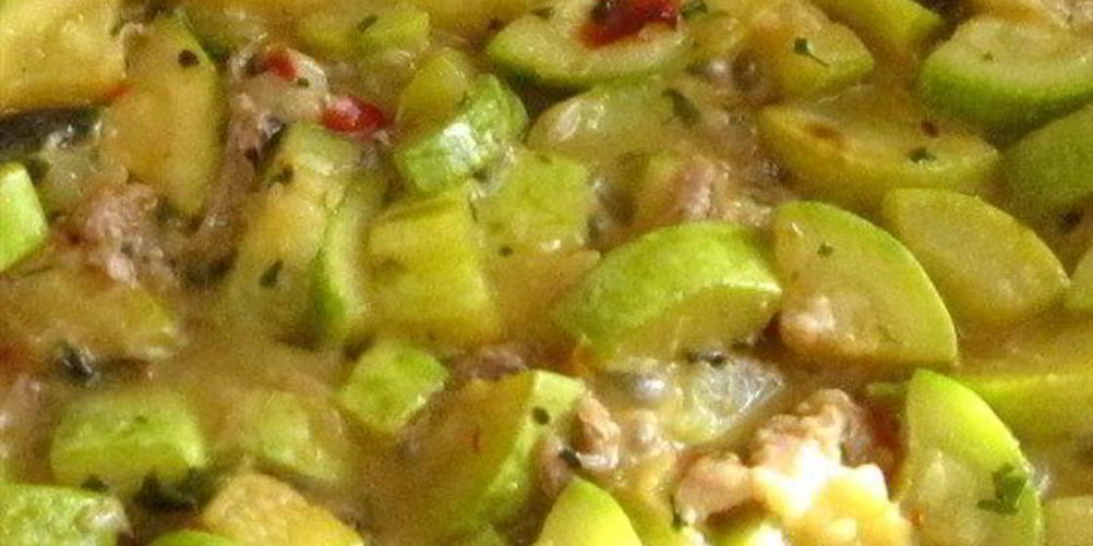 Рецепт овощного рагу с курицей, картофелеми грибами