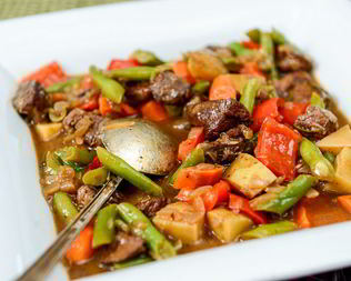 Овощное рагу с курицей