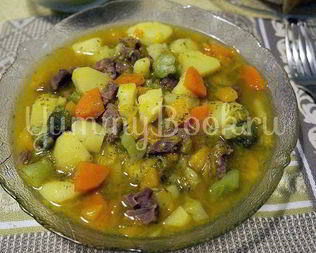 Овощное рагу с тыквой в мультиварке