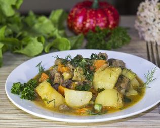 Рагу из говядины овощное с картофелем