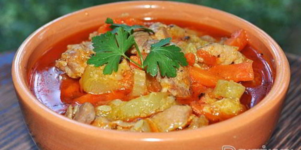 Рецепт рагу из свинины с кабачками