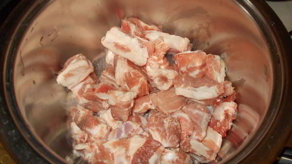 свиное рагу с морковью и булгуром