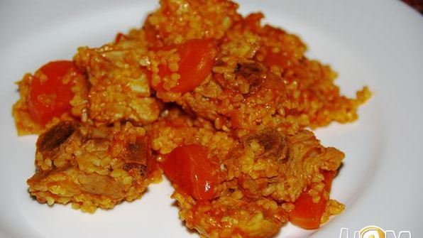 свиное рагу с морковью и булгуром