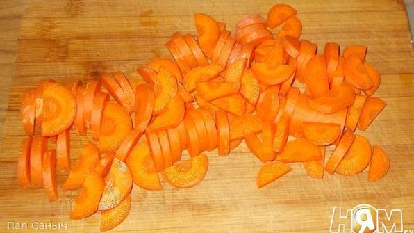 свиное рагу с морковью и булгуром