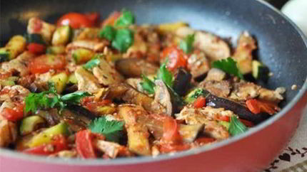 Рататуй с курицей