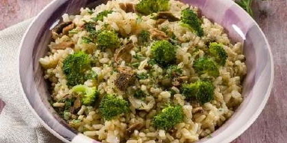 Рецепт легкого ризотто с грибами и брокколи