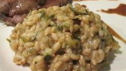 Ризотто из перловки с кабачками