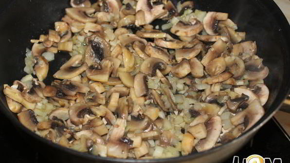 ризотто с кальмарами и шампиньонами