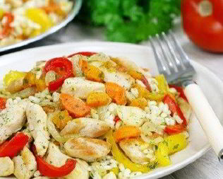 Ризотто с курицей и овощами