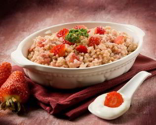 Сладкое ризотто с клубникой