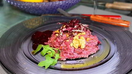 Свекольный ризотто с цикорием