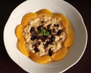 Ванильное ризотто с персиками и шоколадом