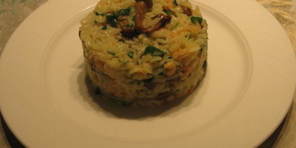 Рецепт зеленого ризотто с опятами и креветками