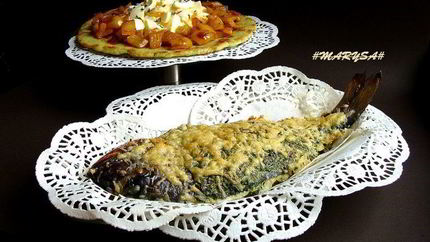 Дорада под пармезаном со сливочно-шпинатной начинкой