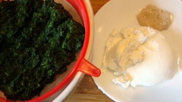 дорада под пармезаном со сливочно-шпинатной начинкой