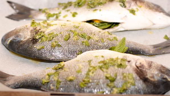 дорада в имбирно-мятном маринаде