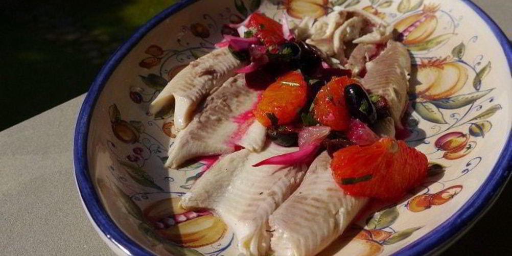 Рецепт форели со свекольно-цитрусовой сальсой