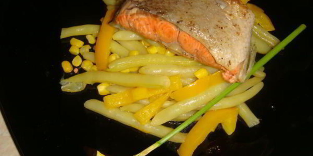 Рецепт красной рыбы на желтой подушке