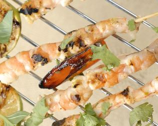 Креветки в лаймово-медовом маринаде