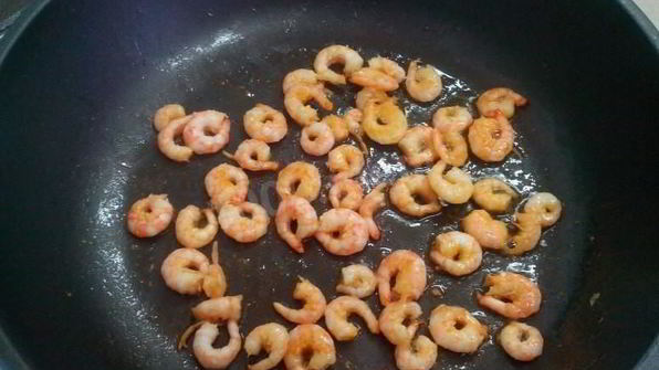 креветки в томатном соусе