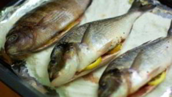 рыба, запеченная в соли