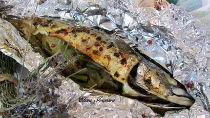 Скумбрия, фаршированная стручковой фасолью