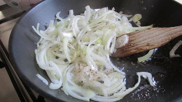 скумбрия, фаршированная стручковой фасолью